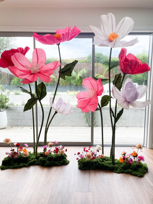 Rozenrode gigantische papieren bloemendecoratieset