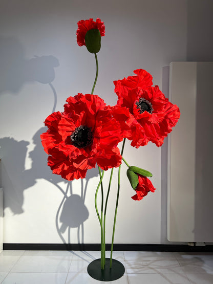Betoverende rode papieren bloemen