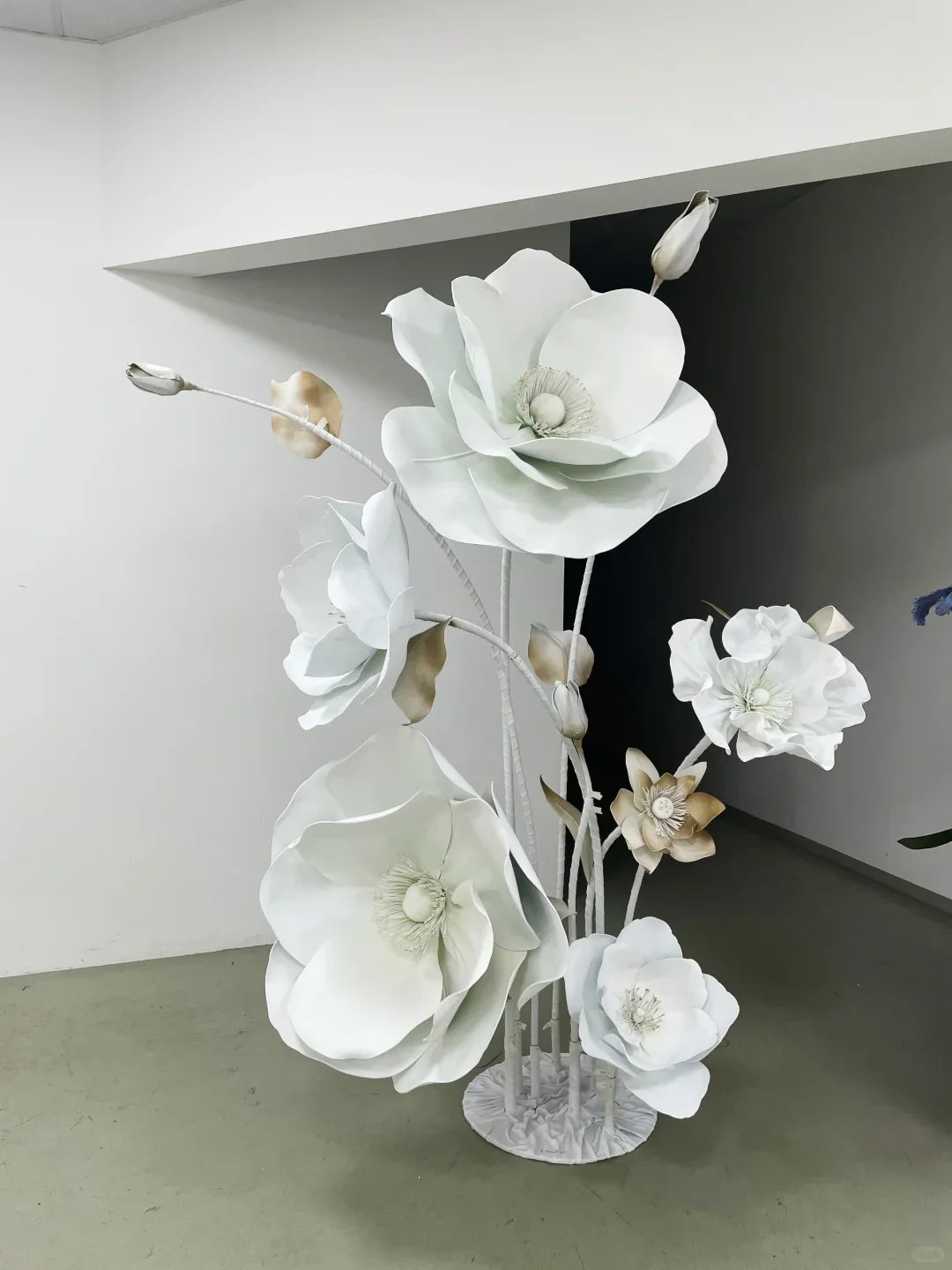 Handgemaakte driedimensionale decoratieve bloemen